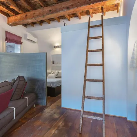 Center X3 * フェラーラ