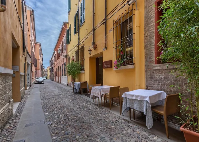 Guesthost - Center X3 Appartement Ferrara